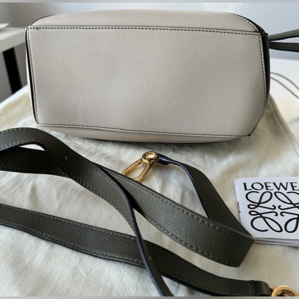 Loewe Small Puzzle Classic Bicolour Leather Bag - Picture 11 of 15